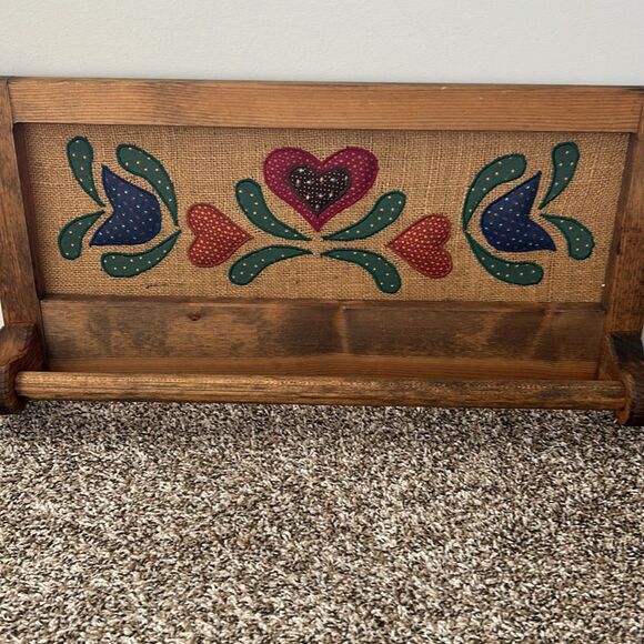 Vintage Wooden Burlap Embroidered Towel Rack with Folk Art Design Wall Decor - Picture 3 of 16